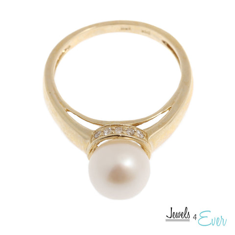 10 Karat Yellow and White Gold Ring set with Cultured Pearl and Diamond
