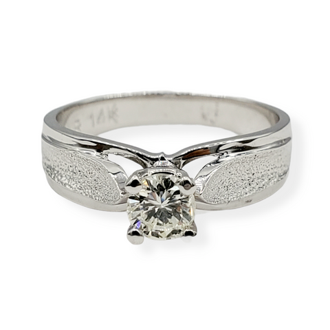 14kt white gold ring with one prong set round brilliant cut diamond 0.37ct